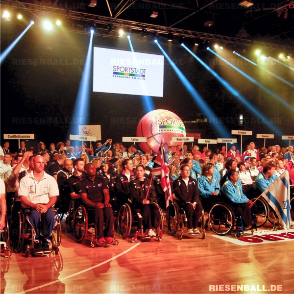Eventball auf Eröffnungsfeier der Rolli-Basketball EM